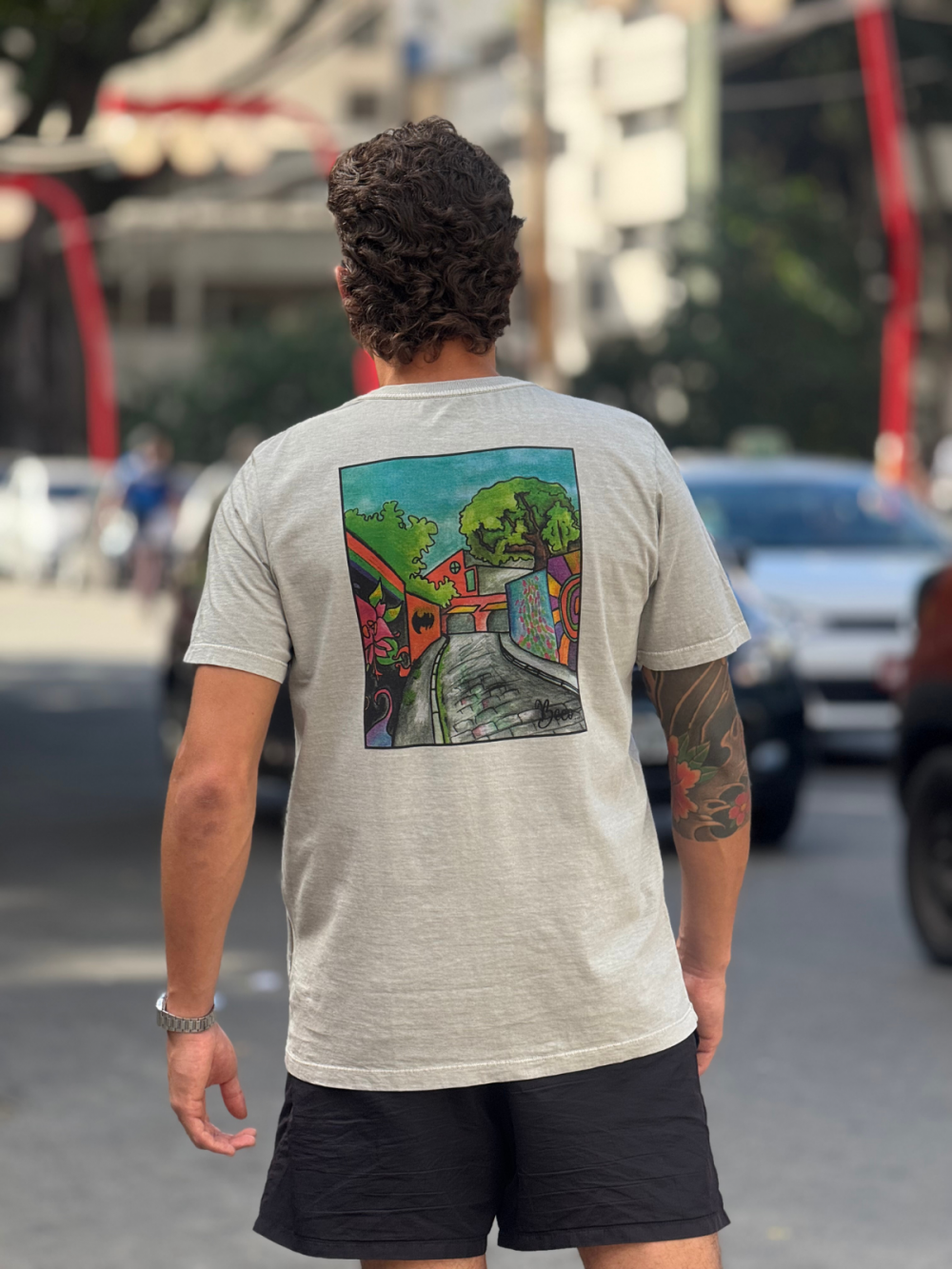 imagem Camiseta Beco do Batman - Cinza Claro estonado