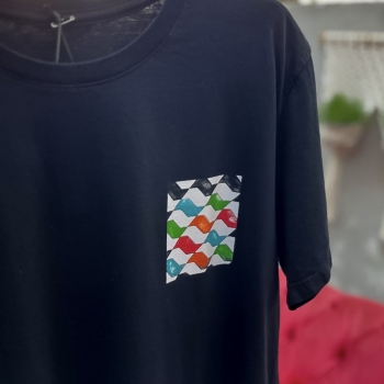 imagem Camiseta Calçadinha - Preto Estonado